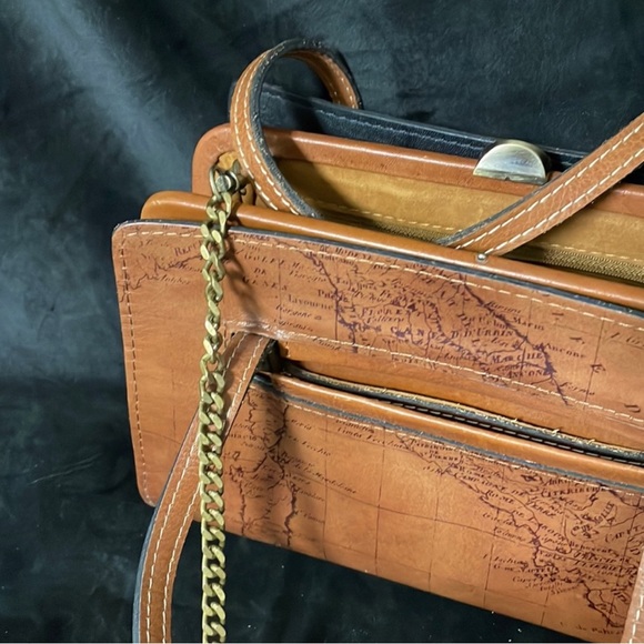 EUC PATRICIA NASH DOPPIA CONVERTIBLE SATCHEL 3 DIFFERENT WAYS TO LOOK!! - Picture 3 of 7